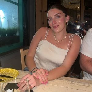 Meet your Posher, Lily